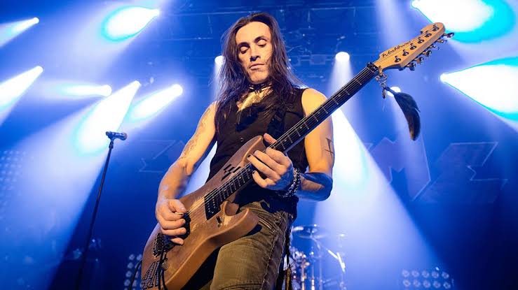 Guitar Virtuoso Nuno Bettencourt Reignites the Rock World with Solo Comeback, Collaborations, and Tour Plans for 2025….