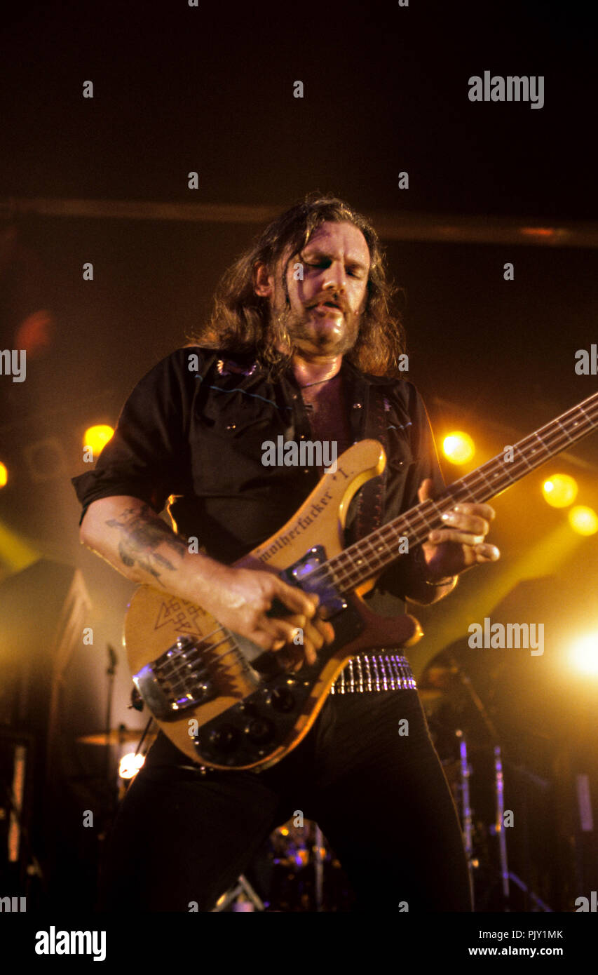 SHOCKING REVELATION: Motörhead icon Lemmy Kilmister announces his one last explosive global farewell tour Sunday, November…….full details…..